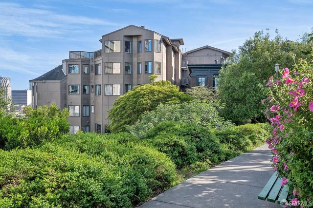 2 Fallon Place 23, San Francisco, CA 94133