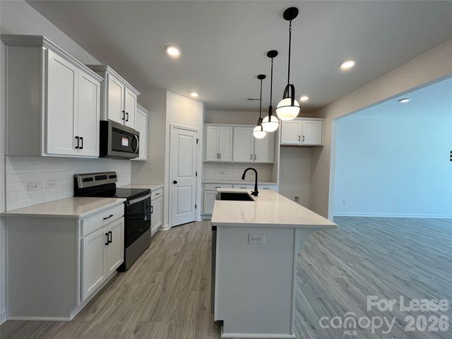 11031 Pagebrook Lane, Charlotte, NC 28214