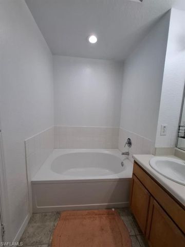 7915 Preserve CIR # 234, Naples, FL 34119