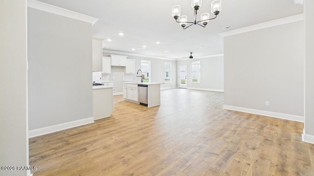 107 Belle Lake Drive, Lafayette, LA 70506