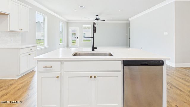 107 Belle Lake Drive, Lafayette, LA 70506