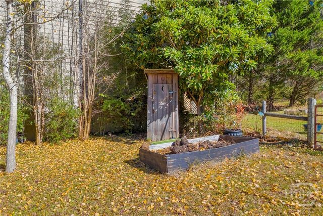 395 Round Table Road, Athens, GA 30606