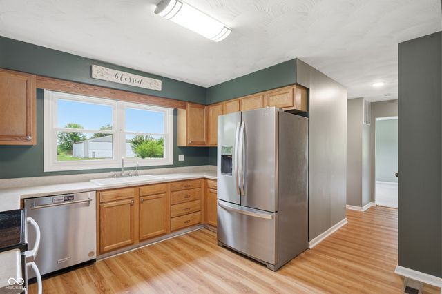 2716 S Meridian Road, Greenfield, IN 46140