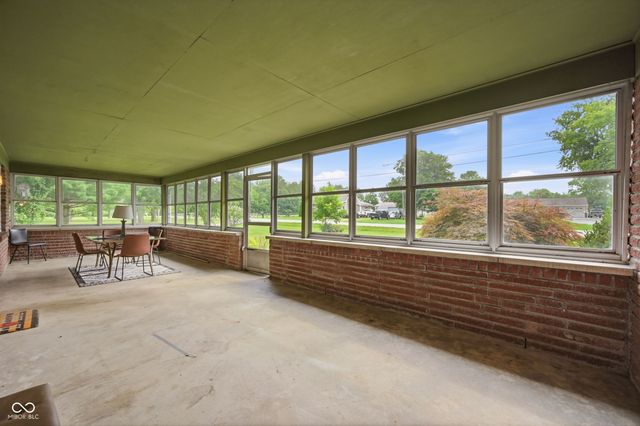 2716 S Meridian Road, Greenfield, IN 46140
