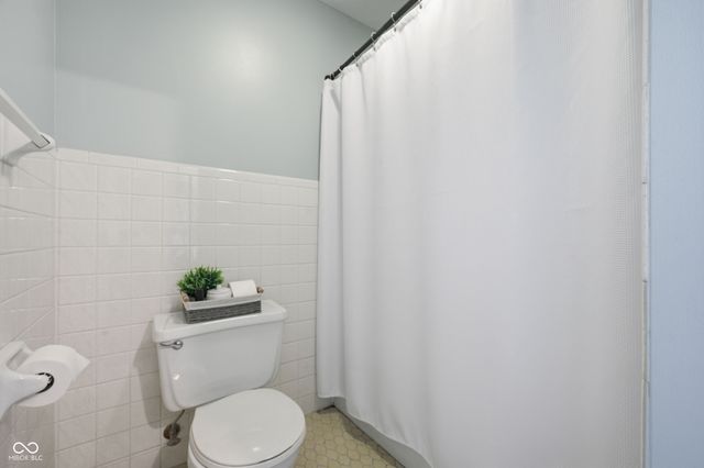 2716 S Meridian Road, Greenfield, IN 46140