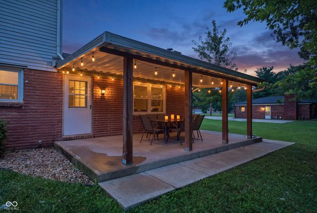 2716 S Meridian Road, Greenfield, IN 46140