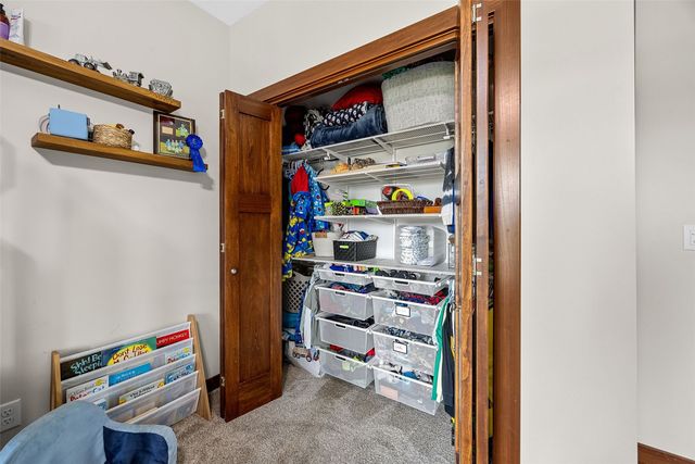 3176 Artesian Road, Marion, IA 52302