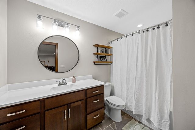 3176 Artesian Road, Marion, IA 52302