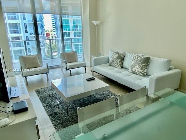 1100 S Miami Ave 811, Miami, FL 33130