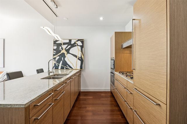 2900 Mckinnon Street 303, Dallas, TX 75201