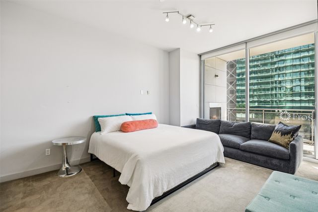 2900 Mckinnon Street 303, Dallas, TX 75201