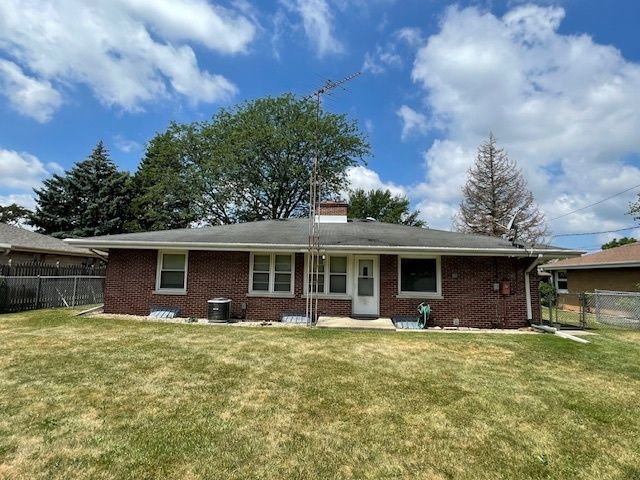 802 Westminster Road, Joliet, IL 60435