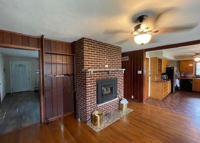 802 Westminster Road, Joliet, IL 60435