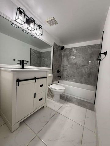 4856 N State Road 7 103, Pompano Beach, FL 33073