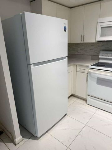 4856 N State Road 7 103, Pompano Beach, FL 33073