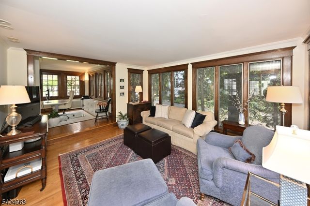 18 Tonawanda Rd, Glen Rock Boro, NJ 07452