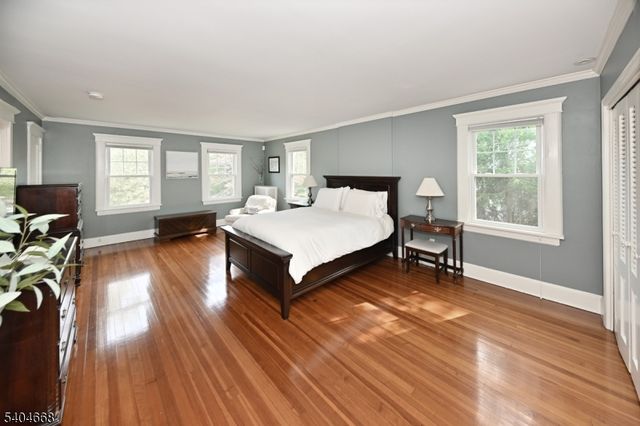 18 Tonawanda Rd, Glen Rock Boro, NJ 07452