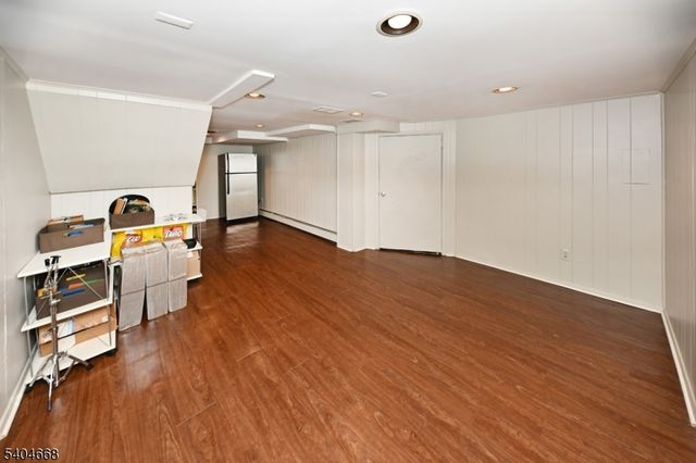 18 Tonawanda Rd, Glen Rock Boro, NJ 07452