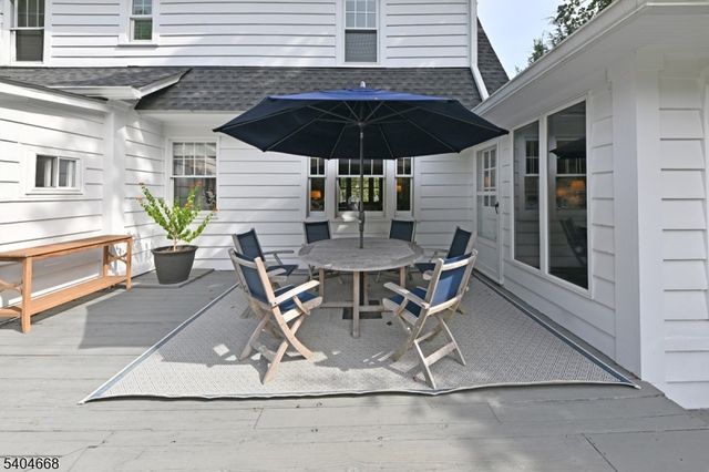 18 Tonawanda Rd, Glen Rock Boro, NJ 07452