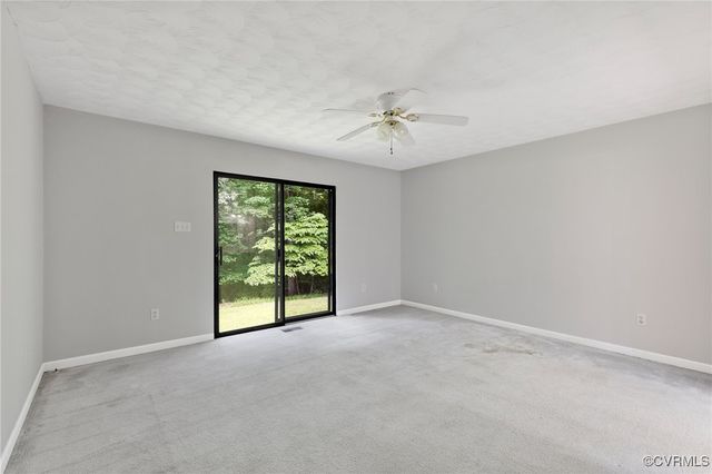 10020 Essex Hills Rd, New Kent, VA 23124