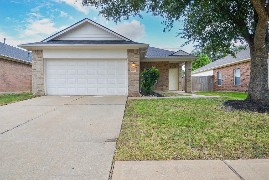 6627 Stonecross Creek Lane, Katy, TX 77449