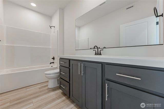 402 Pagget Avenue, Winlock, WA 98596