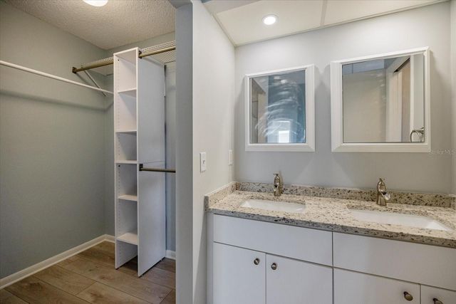 856 CHATHAM DRIVE 856, Venice, FL 34285