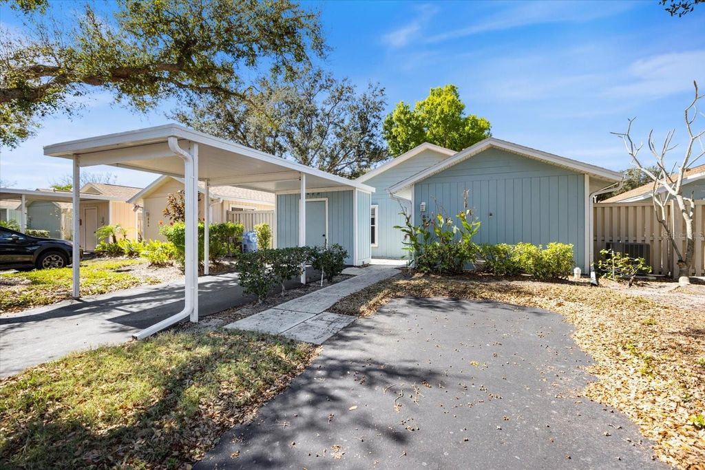 856 CHATHAM DRIVE 856, Venice, FL 34285