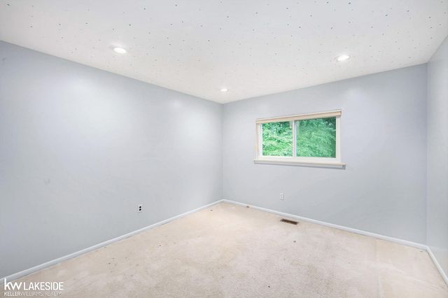 3675 Anvil Drive, Troy, MI 48083