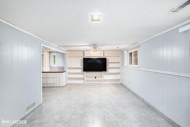 3675 Anvil Drive, Troy, MI 48083