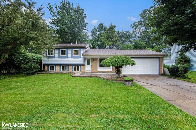 3675 Anvil Drive, Troy, MI 48083