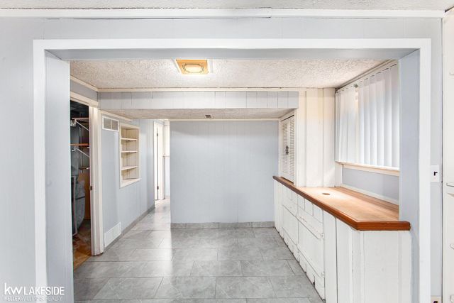 3675 Anvil Drive, Troy, MI 48083