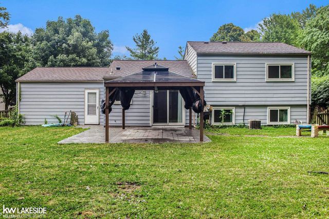 3675 Anvil Drive, Troy, MI 48083