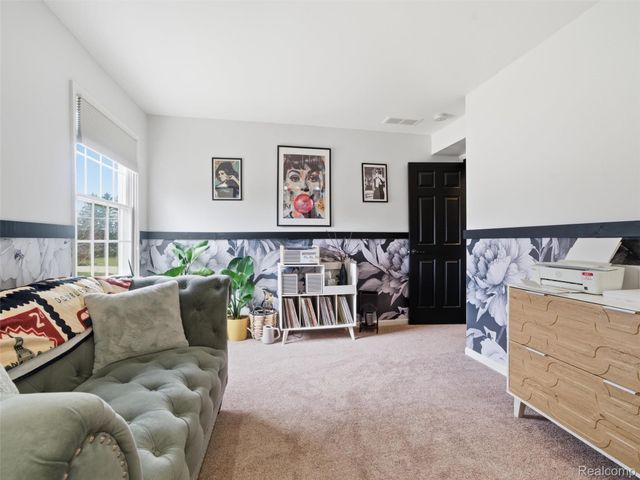 567 Greens Way Boulevard, Lapeer, MI 48446