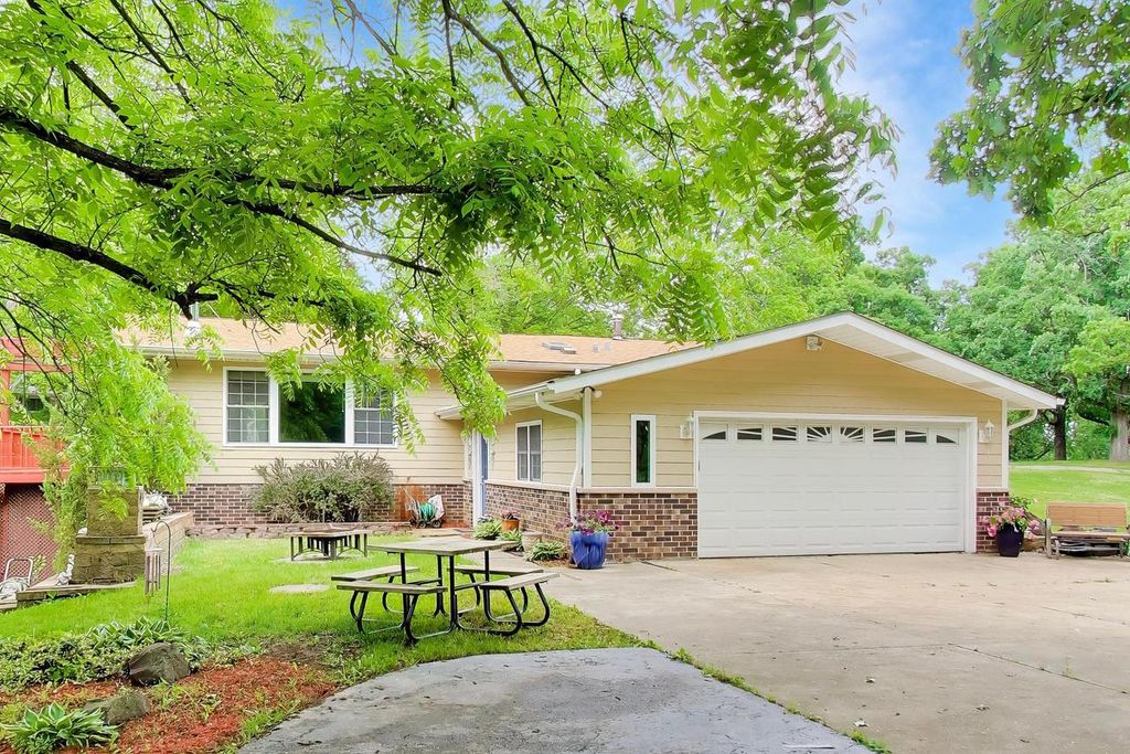 33432 120th STREET, Twin Lakes, WI 53181
