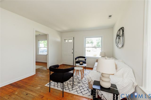 307 Pickett Ave, Colonial Heights, VA 23834