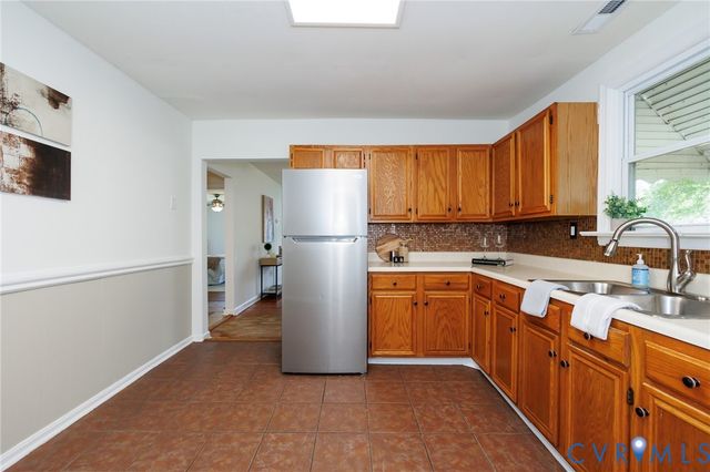 307 Pickett Ave, Colonial Heights, VA 23834