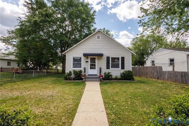 307 Pickett Ave, Colonial Heights, VA 23834