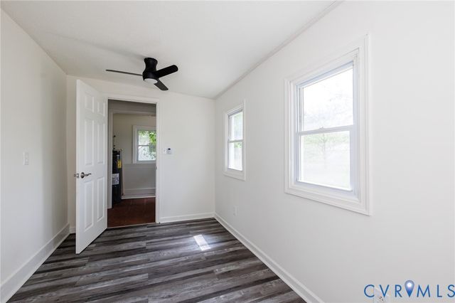 307 Pickett Ave, Colonial Heights, VA 23834