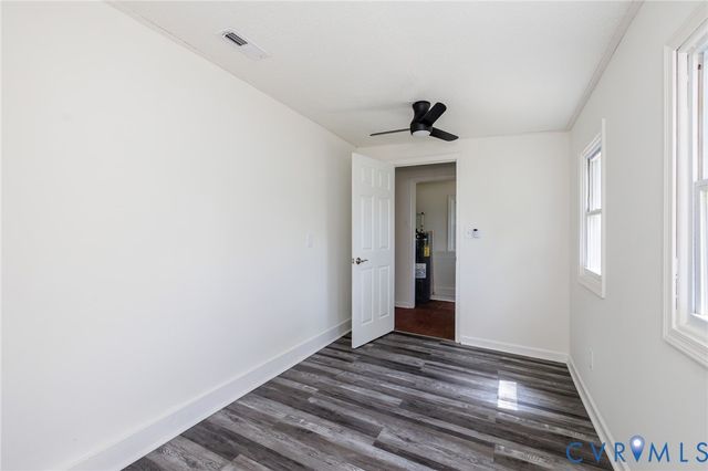 307 Pickett Ave, Colonial Heights, VA 23834