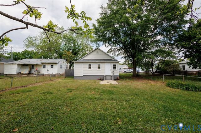 307 Pickett Ave, Colonial Heights, VA 23834