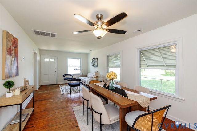 307 Pickett Ave, Colonial Heights, VA 23834