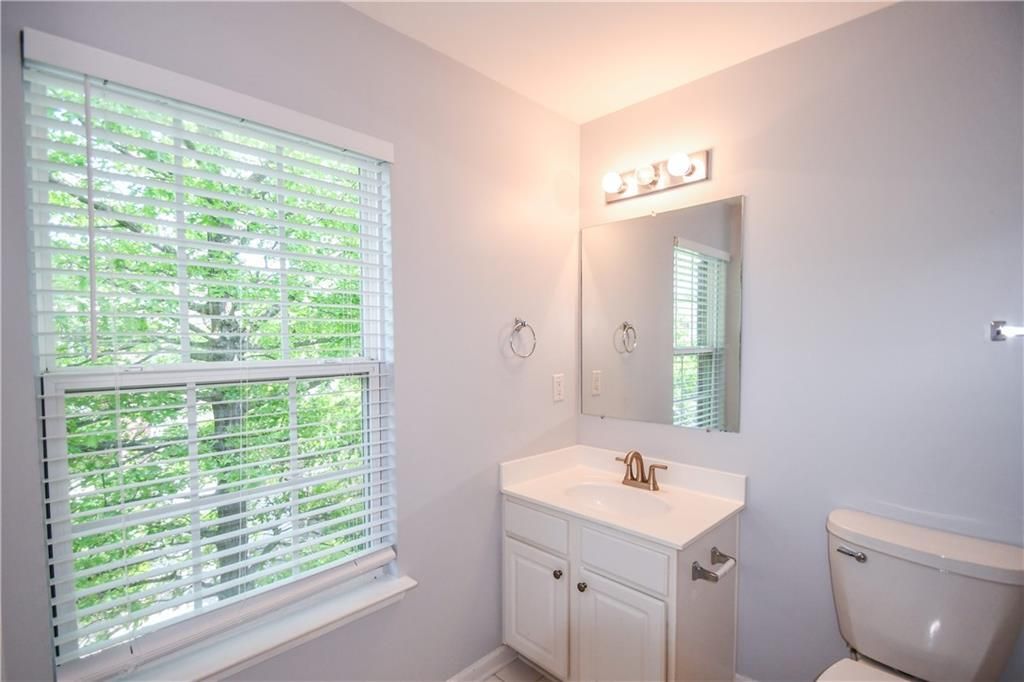 Image 64 of property listing at 2201 Landing Walk Drive, Duluth, GA 30097