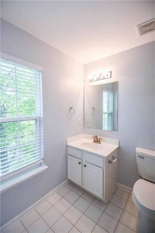 Image 65 of property listing at 2201 Landing Walk Drive, Duluth, GA 30097