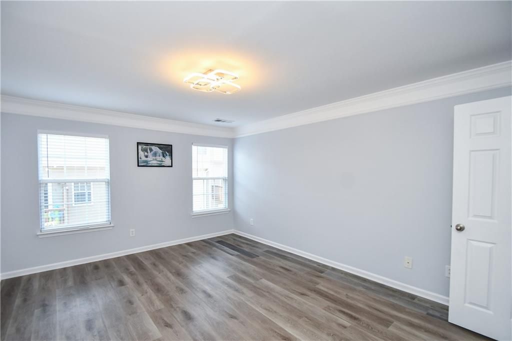 Image 69 of property listing at 2201 Landing Walk Drive, Duluth, GA 30097