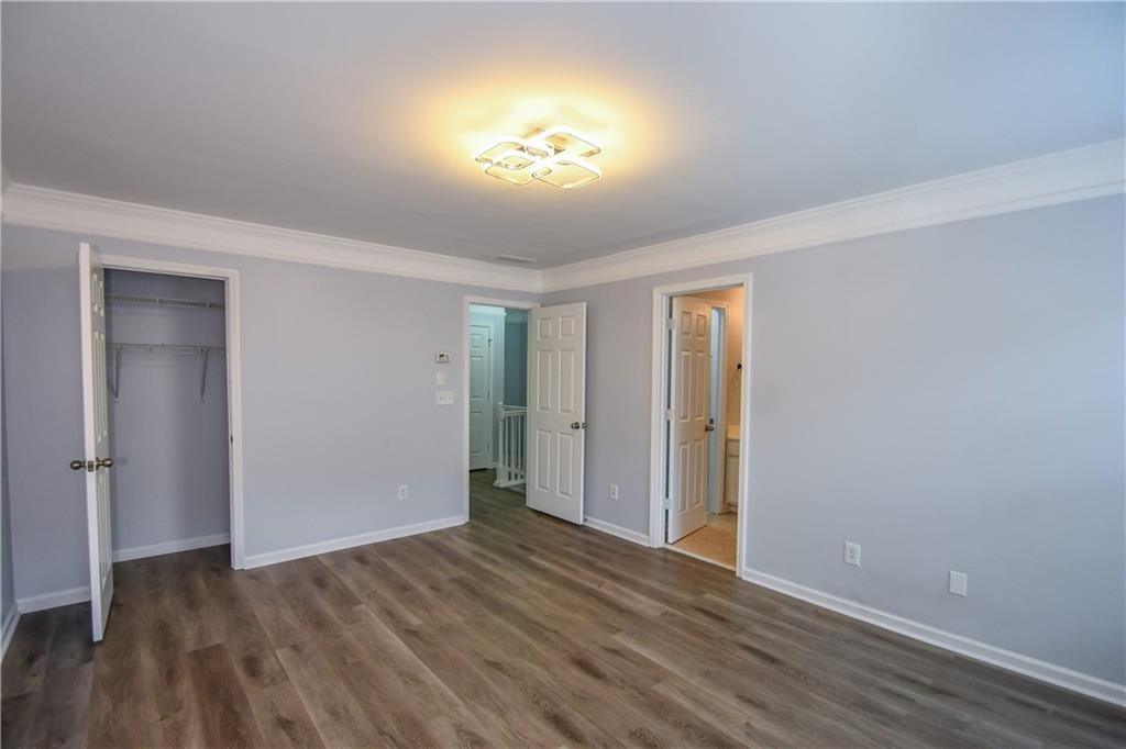 Image 73 of property listing at 2201 Landing Walk Drive, Duluth, GA 30097