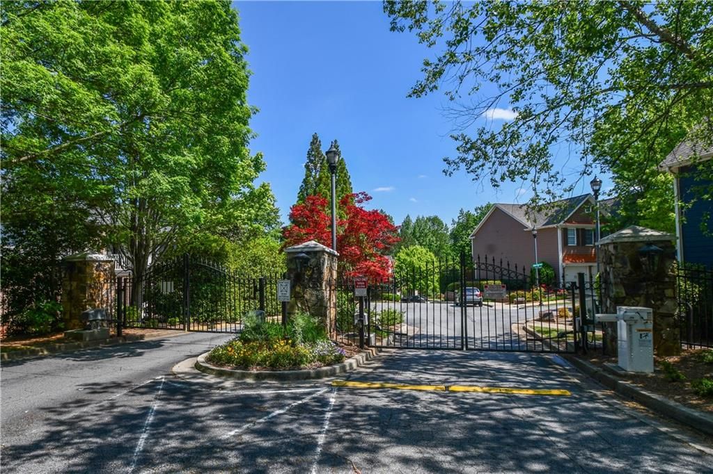 Image 80 of property listing at 2201 Landing Walk Drive, Duluth, GA 30097