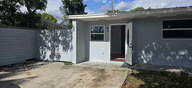 6157 Westover Road, West Palm Beach, FL 33417
