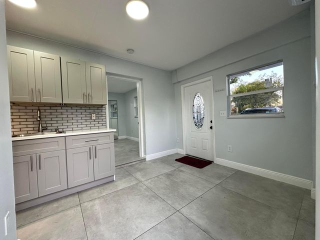 6157 Westover Road, West Palm Beach, FL 33417