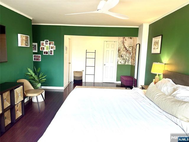 300 Winston Drive L05, Cliffside Park, NJ 07010